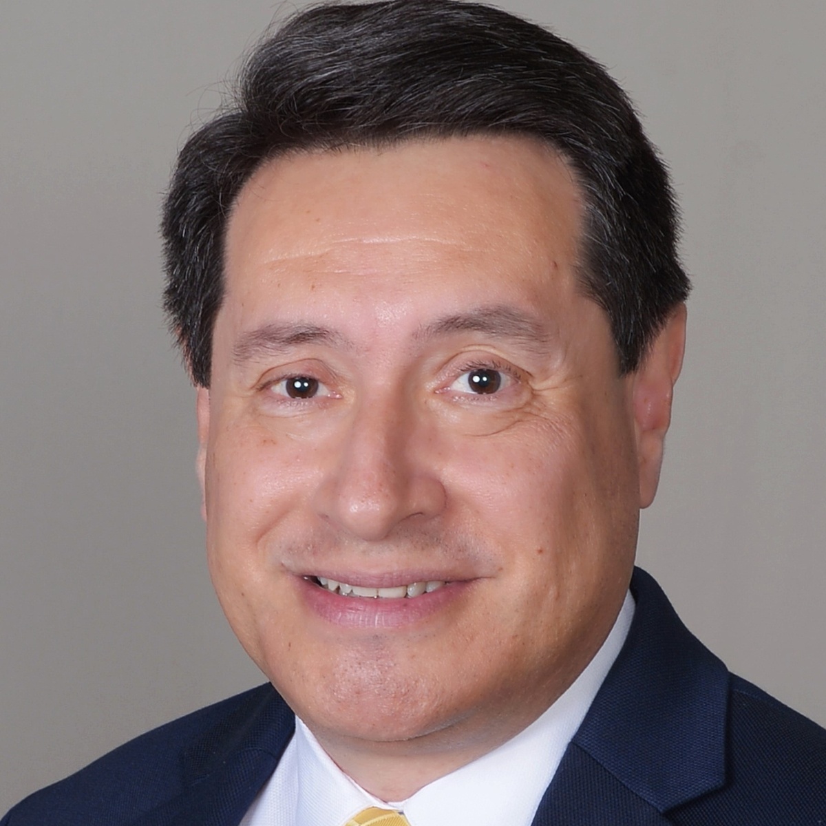 Alex Vargas headshot